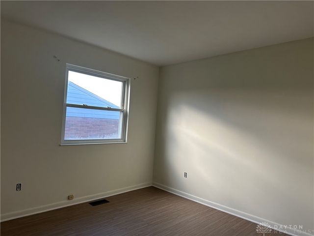 2824 Pinegrove Drive, Dayton, OH 45449