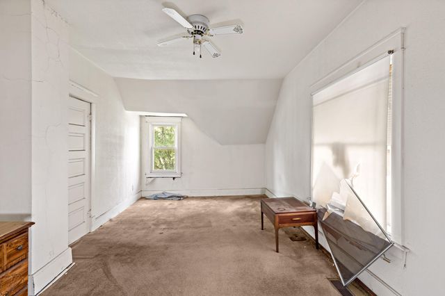 4244 Baring Avenue, East Chicago, IN 46312
