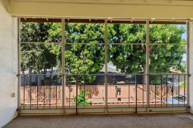 1337 Phelps Avenue 9, San Jose, CA 95117