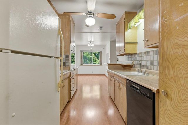 1337 Phelps Avenue 9, San Jose, CA 95117