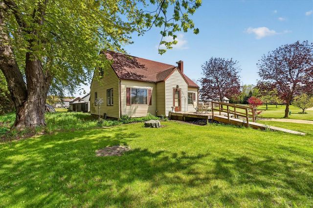261 19 Mile Road, Cedar Springs, MI 49319