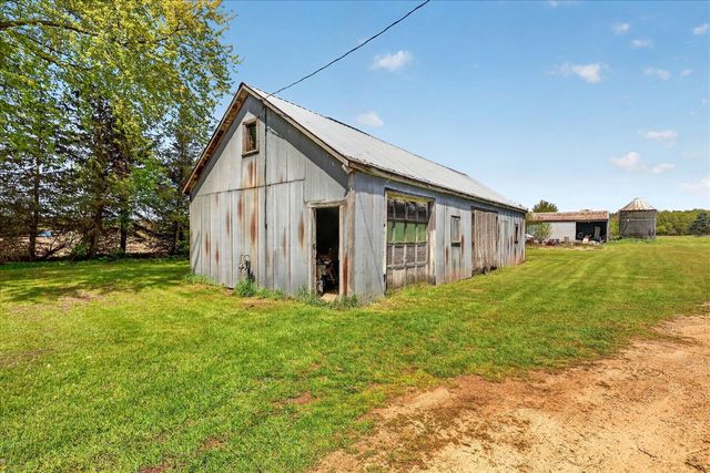 261 19 Mile Road, Cedar Springs, MI 49319