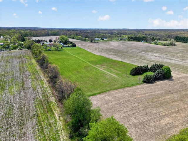 261 19 Mile Road, Cedar Springs, MI 49319