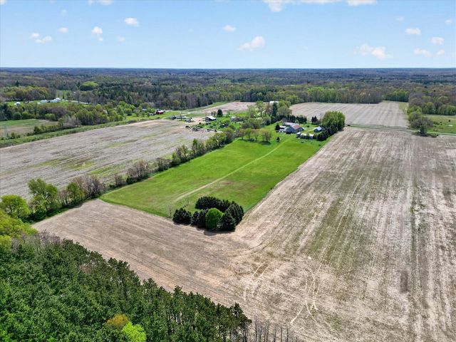 261 19 Mile Road, Cedar Springs, MI 49319