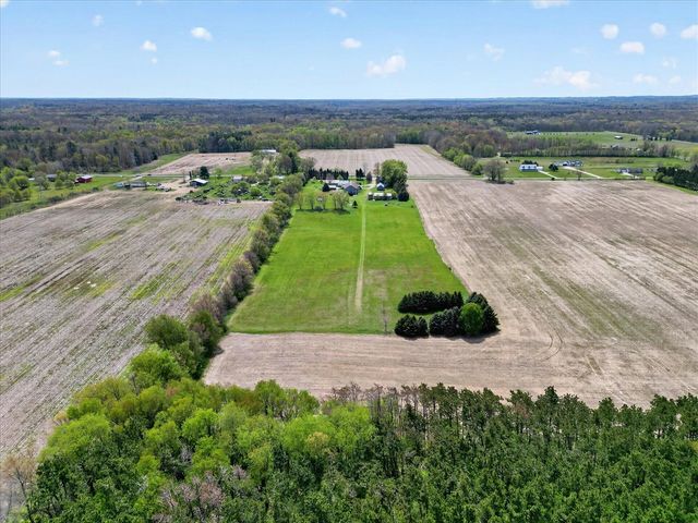 261 19 Mile Road, Cedar Springs, MI 49319
