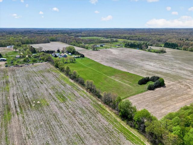 261 19 Mile Road, Cedar Springs, MI 49319