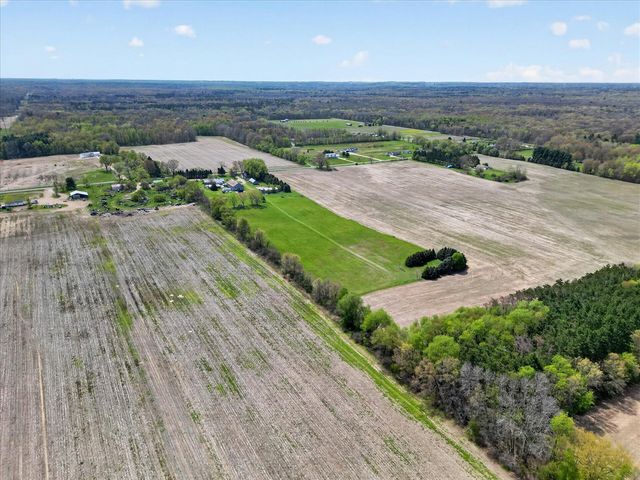 261 19 Mile Road, Cedar Springs, MI 49319