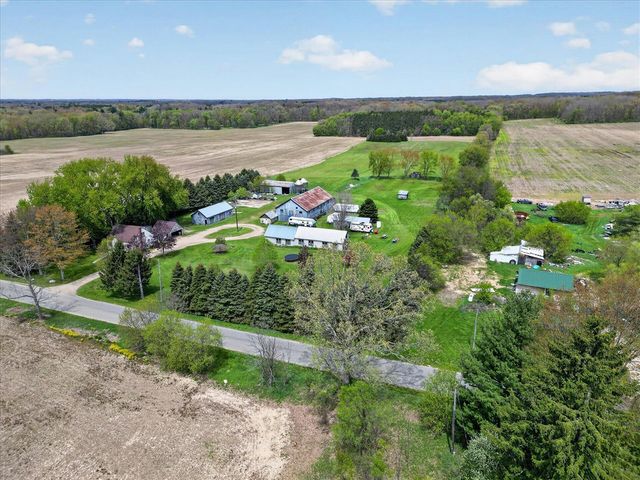 261 19 Mile Road, Cedar Springs, MI 49319