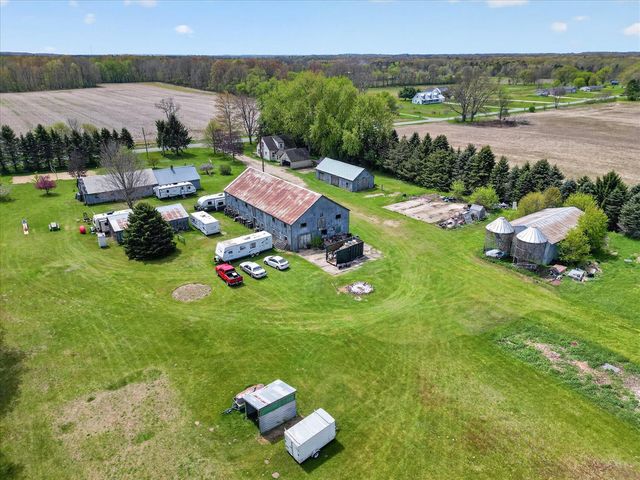 261 19 Mile Road, Cedar Springs, MI 49319
