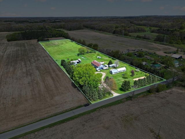 261 19 Mile Road, Cedar Springs, MI 49319