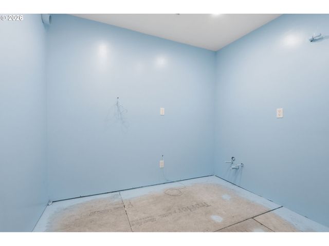 14305 Se RIVER Rd, Milwaukie, OR 97267