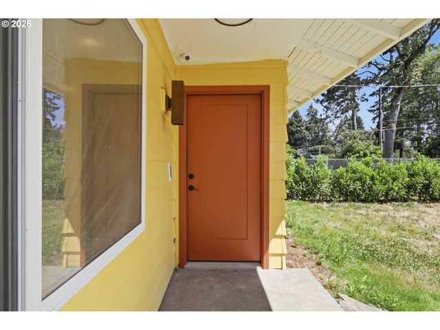 14305 Se RIVER Rd, Milwaukie, OR 97267