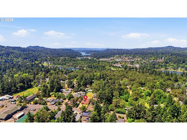 14305 Se RIVER Rd, Milwaukie, OR 97267