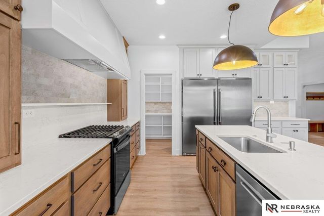 1031 S 88th Street, Lincoln, NE 68510