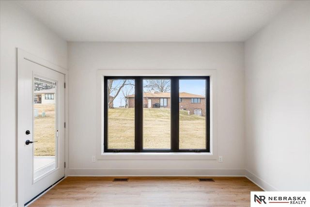 1031 S 88th Street, Lincoln, NE 68510