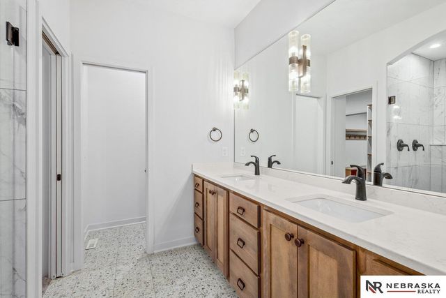 1031 S 88th Street, Lincoln, NE 68510