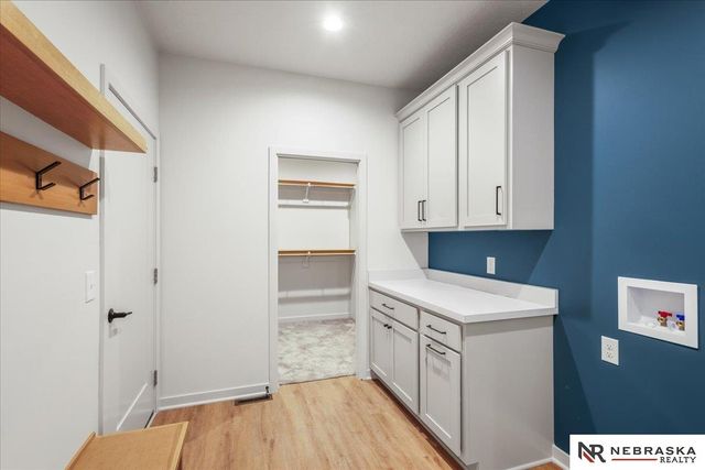 1031 S 88th Street, Lincoln, NE 68510