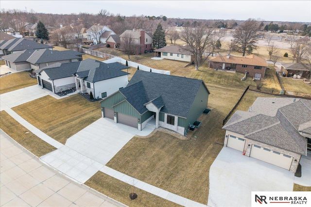 1031 S 88th Street, Lincoln, NE 68510