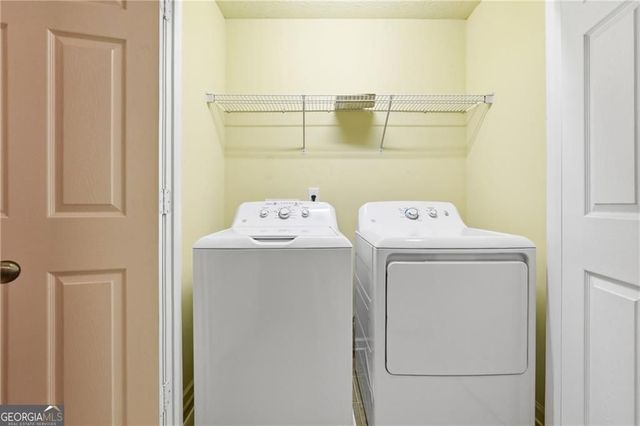 332 Oak Leaf Place, Acworth, GA 30102