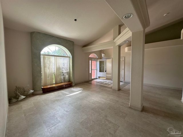 7934 Castle Pt Way, Pensacola, FL 32506