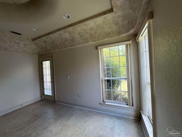 7934 Castle Pt Way, Pensacola, FL 32506