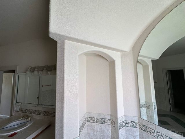 7934 Castle Pt Way, Pensacola, FL 32506