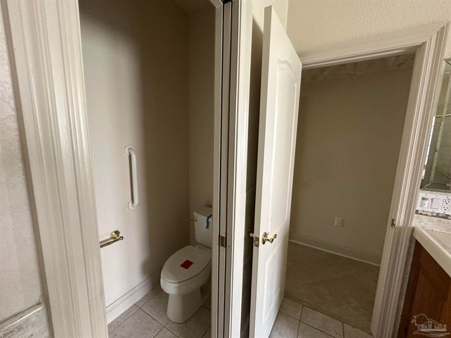 7934 Castle Pt Way, Pensacola, FL 32506