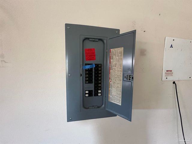 7934 Castle Pt Way, Pensacola, FL 32506