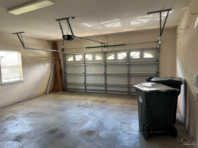 7934 Castle Pt Way, Pensacola, FL 32506