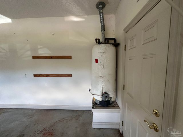 7934 Castle Pt Way, Pensacola, FL 32506