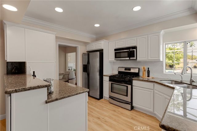 6127 Denny, North Hollywood, CA 91606