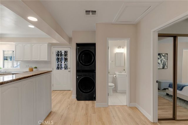 6127 Denny, North Hollywood, CA 91606