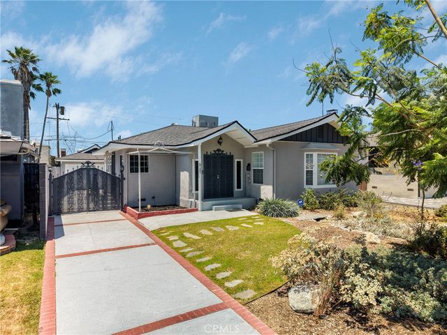 6127 Denny, North Hollywood, CA 91606