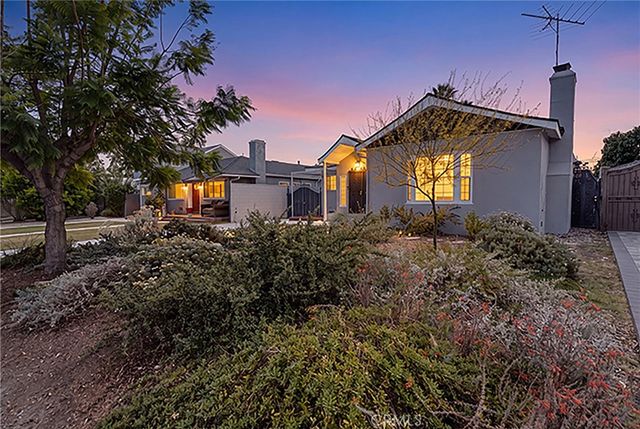 6127 Denny, North Hollywood, CA 91606