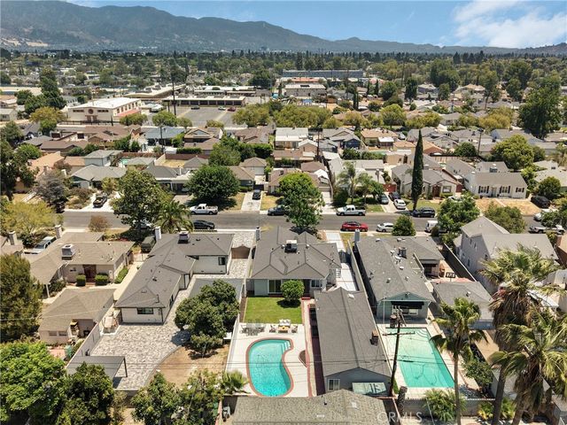 6127 Denny, North Hollywood, CA 91606