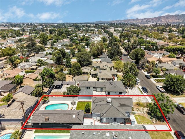 6127 Denny, North Hollywood, CA 91606
