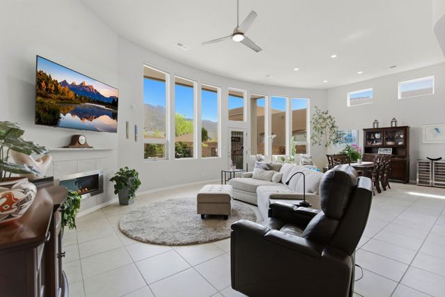 9503 Peak Vista Avenue NE, Albuquerque, NM 87122