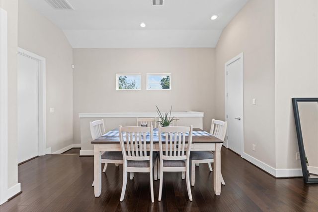 2422 Cochran Street, Houston, TX 77009