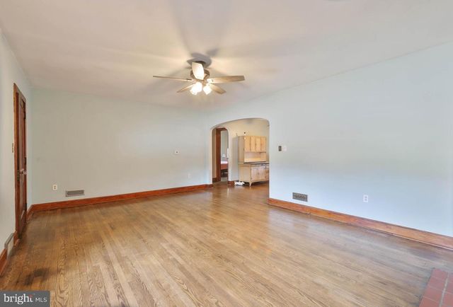 287 COLLEGE AVENUE, Chambersburg, PA 17201