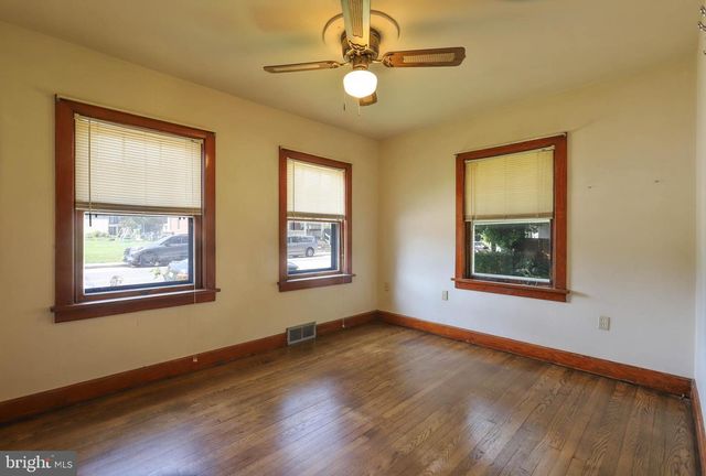 287 COLLEGE AVENUE, Chambersburg, PA 17201