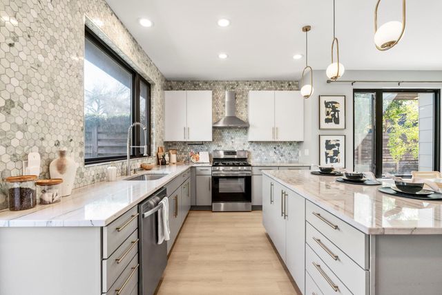 3612 Thompson ST 1, Austin, TX 78702