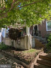 919 EDGEMORE ROAD, Philadelphia, PA 19151