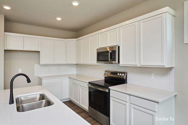 9632 Thorton Drive, Johnston, IA 50131