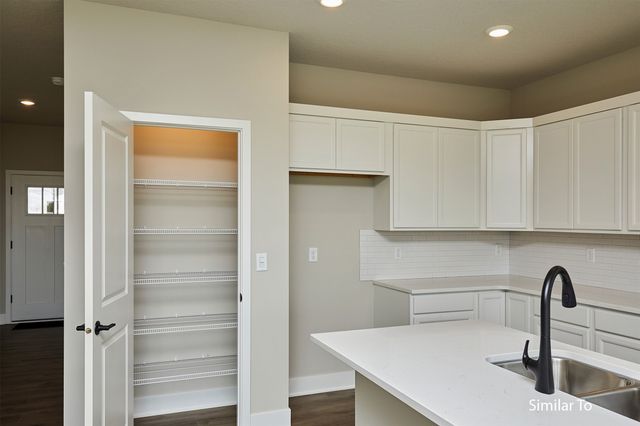 9632 Thorton Drive, Johnston, IA 50131