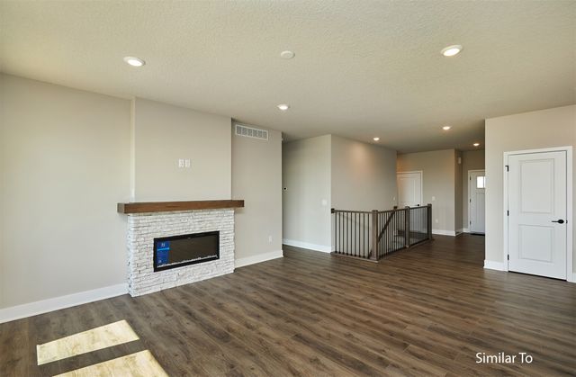 9632 Thorton Drive, Johnston, IA 50131