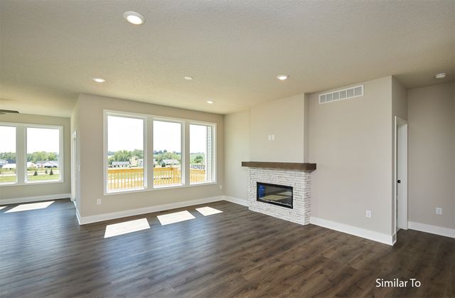 9632 Thorton Drive, Johnston, IA 50131