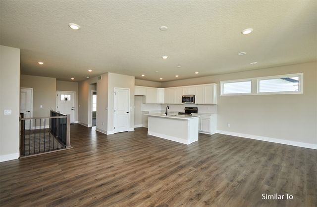 9632 Thorton Drive, Johnston, IA 50131