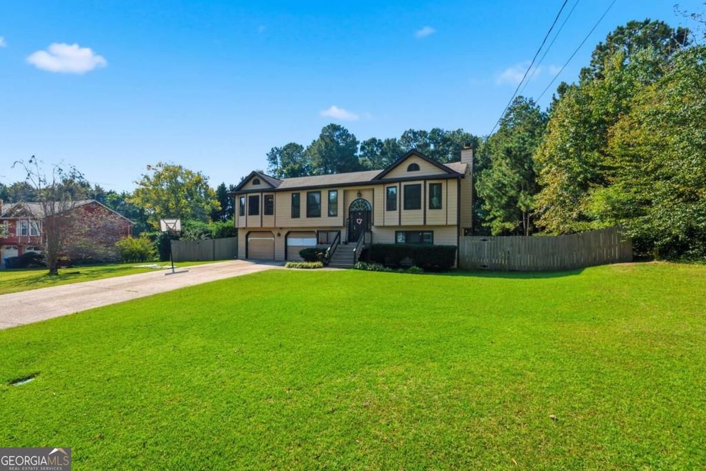 1490 Chalet Circle, Lawrenceville, GA 30043 — photo 2