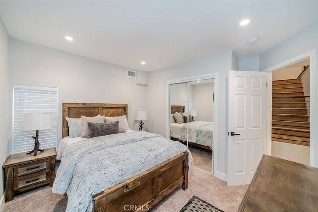 707 Rocky, Crestline, CA 92325