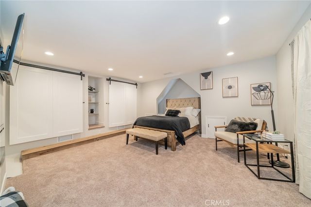 707 Rocky, Crestline, CA 92325